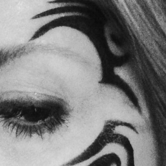 Meet your Posher, Trayce - Picture 1 of 1